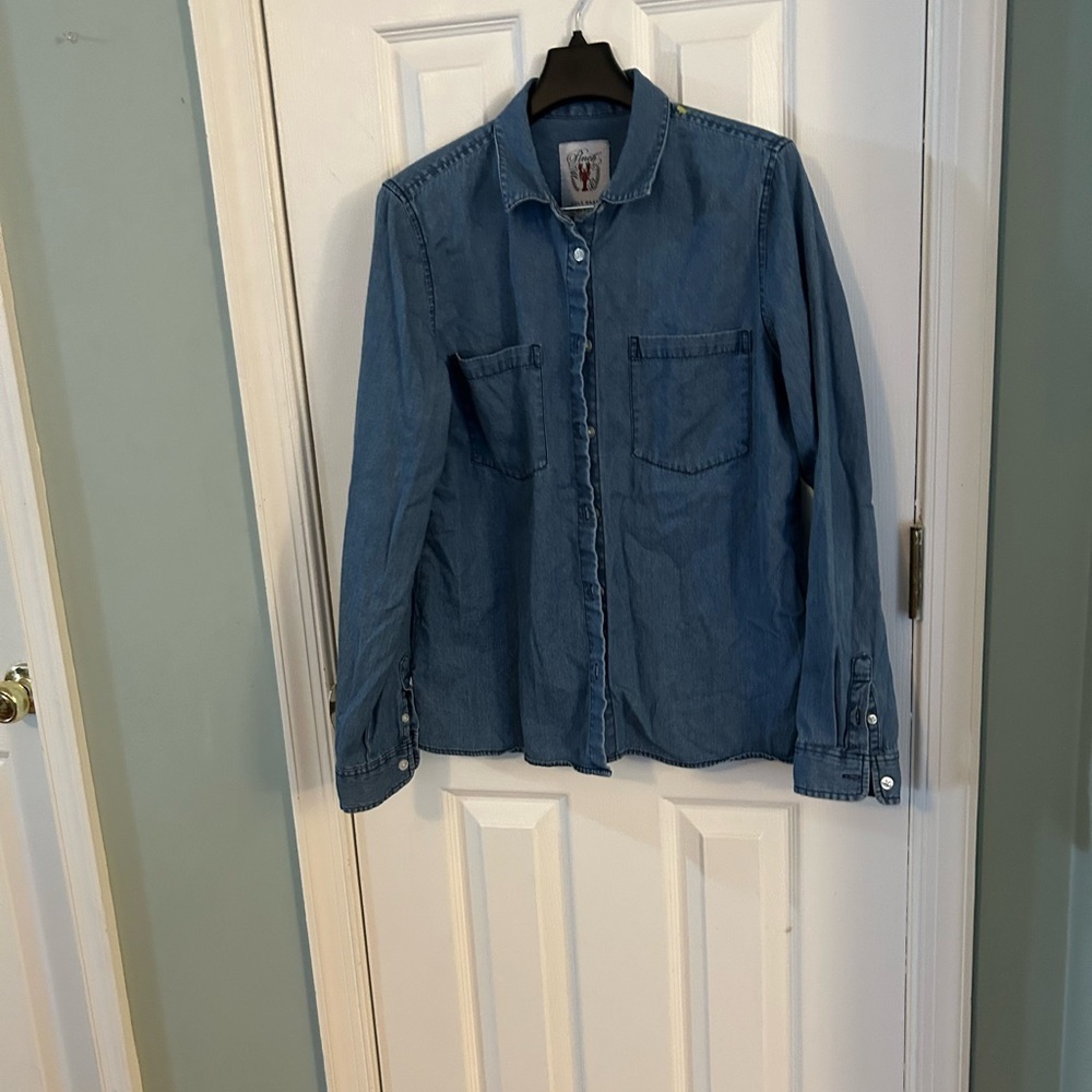 Cole Hann blue denim long sleeve shirt. Button down